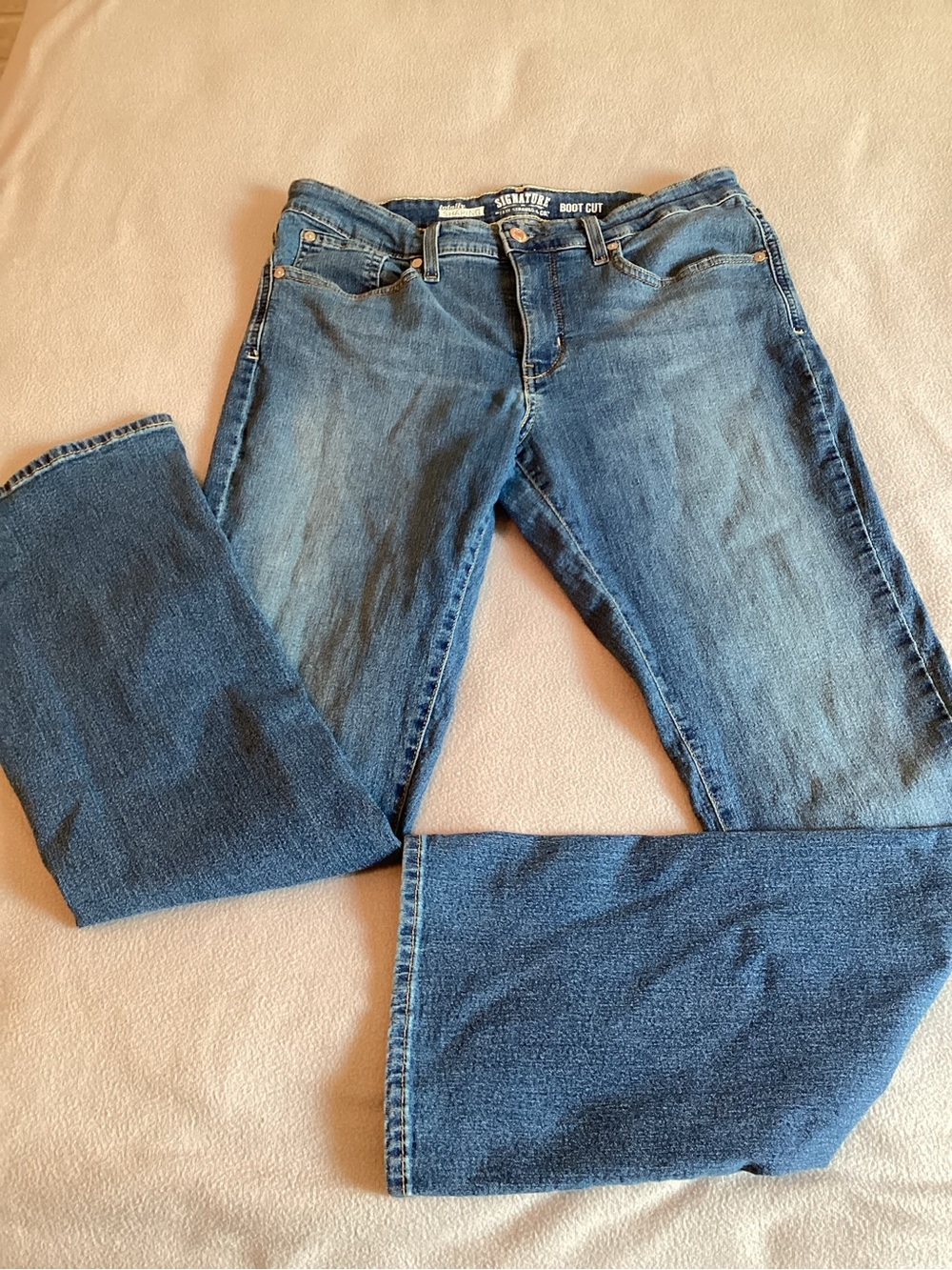 Levi Strauss Signature Jeans Womens Size 14M Totally Shaping Mid Rise Bootcut